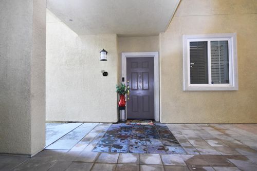 apt-215-1360 Shady Ln, Turlock, CA, 95382-7402 | Card Image