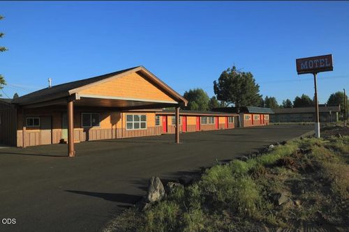 136731 Highway 97 N, Crescent, OR, 97733-9703 | Card Image