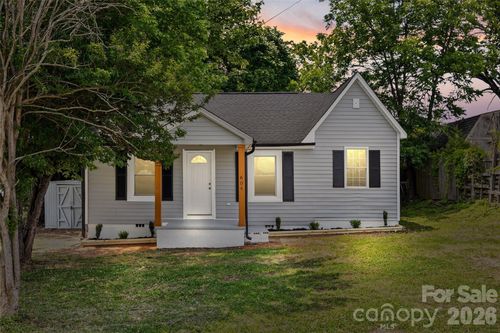604 Mauney Ave, Kings Mountain, NC, 28086-3139 | Card Image