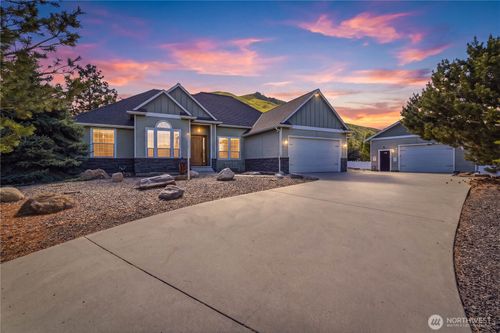 308 Kray Ike Court, Wenatchee, WA, 98801 | Card Image