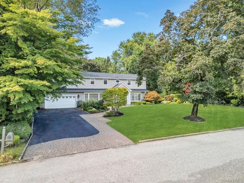 40 Somerset Pl, Syosset, NY, 11791-1614 | Card Image