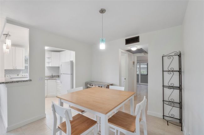 373 - 373 Tilford R, Condo with 1 bedrooms, 2 bathrooms and null parking in Deerfield Beach FL | Image 7