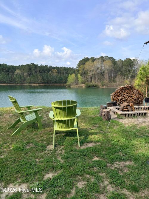 536 Magnolia School Rd, Washington, NC, 27889-6840 | Card Image