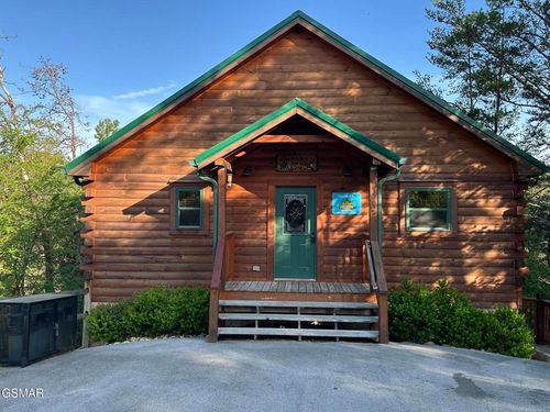 3202 Steeple Way, Pigeon Forge, TN, 37863-5044 | Card Image