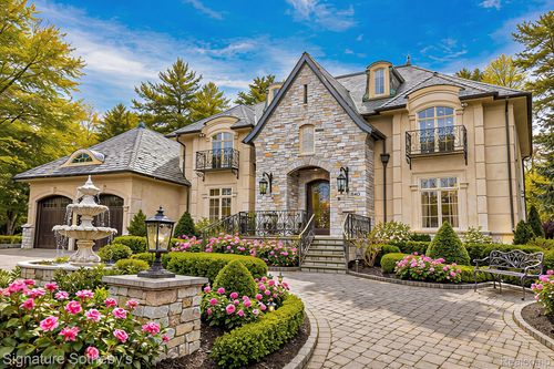 840 Lakeside Dr, Birmingham, MI, 48009-3810 | Card Image