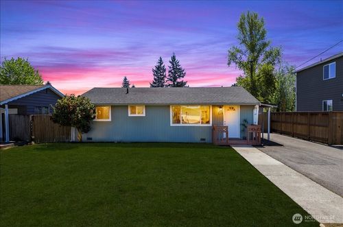 128 107th Street Se, Everett, WA, 98208 | Card Image