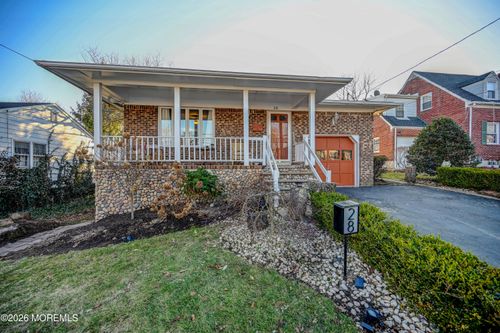 28 Spring St, Freehold, NJ, 07728-1829 | Card Image