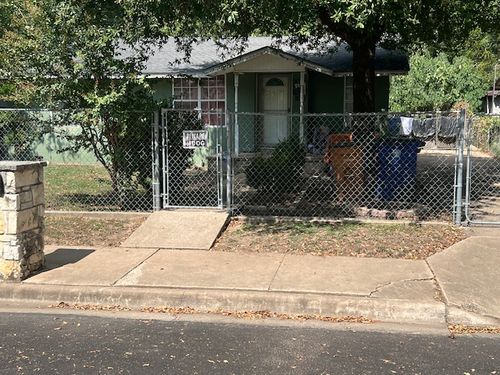 1124 Spur St, Austin, TX, 78721-2545 | Card Image