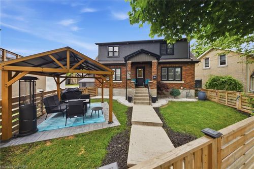 175 Grand River Ave, Brantford, ON, N3T4X7 | Card Image