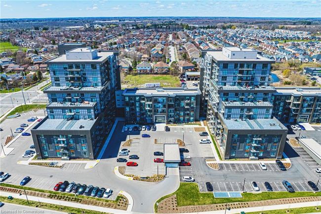 902 - 450 Dundas St E, House attached with 2 bedrooms, 2 bathrooms and 2 parking in Hamilton ON | Image 4