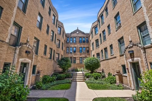 2w-146 Clyde Ave, Evanston, IL, 60202-4016 | Card Image