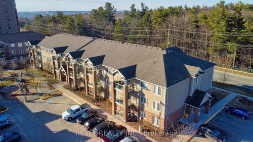 25-39 Coulter St, Barrie, ON, L4N6L9 | Card Image