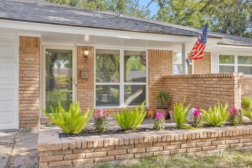 5518 Mcknight St, Houston, TX, 77035-2626 | Card Image