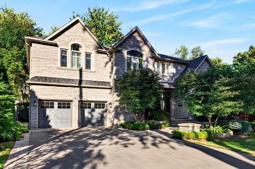225 Lakeside Ave, Burlington, ON, L7N1Y4 | Card Image