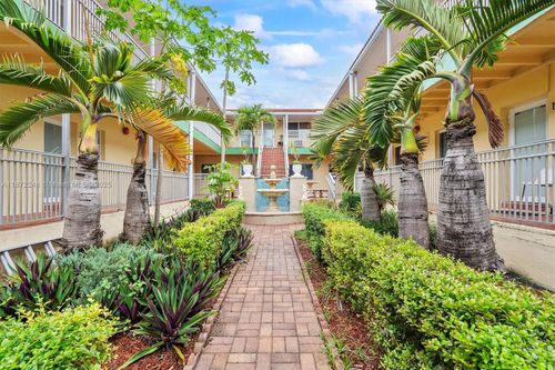 apt-20-7400 Harding Ave, Miami Beach, FL, 33141-2910 | Card Image
