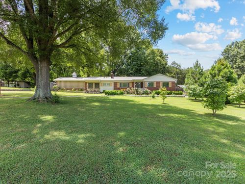 209 11th St, Spencer, NC, 28159-1903 | Card Image