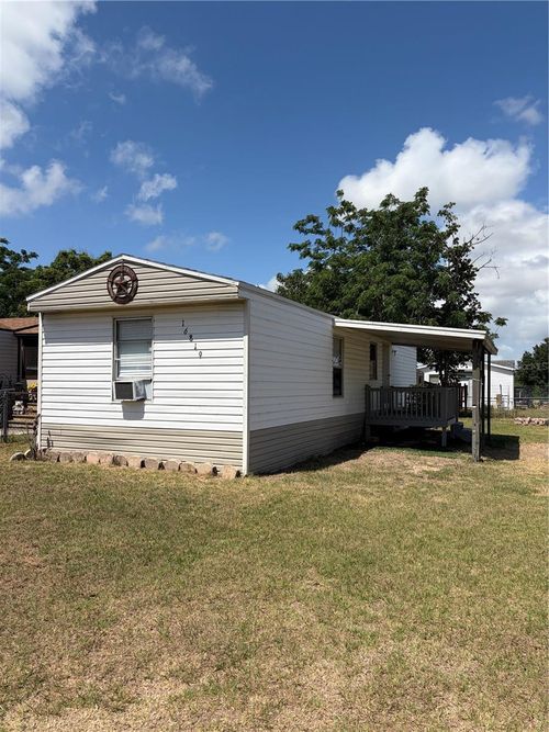 16819 Bay Avenue, MONTVERDE, FL, 34756 | Card Image