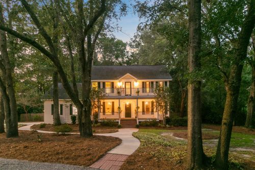716 Simmons Ave, Summerville, SC, 29483-4067 | Card Image