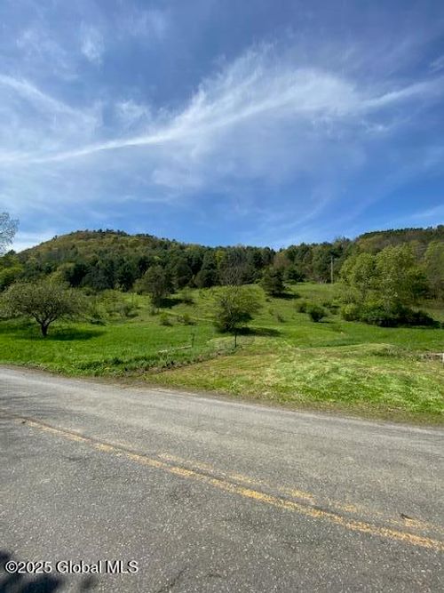 27 Up County Rd, Worcester, NY, 12197 | Card Image