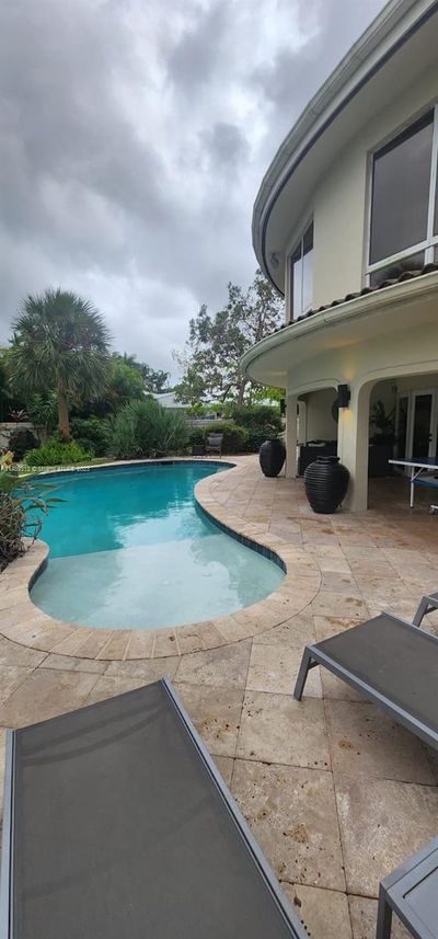 1809 Coral Gardens Dr, House other with 7 bedrooms, 3 bathrooms and null parking in Wilton Manors FL | Image 3