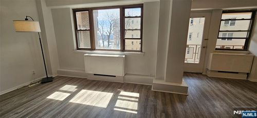 8800 Boulevard, North Bergen, NJ, 07047-6054 | Card Image