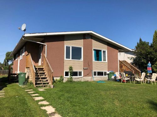 5410 55 St, Ponoka, AB, T4J1L8 | Card Image