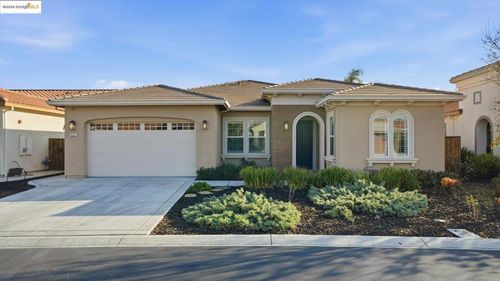 9487 Davenport Cir, Discovery Bay, CA, 94505-2694 | Card Image