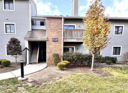 5220 Ravens Crest Dr, Plainsboro, NJ, 08536-1812 | Card Image