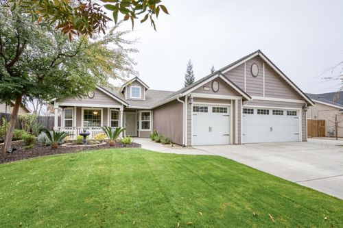 2719 Tamarack Ave, Sanger, CA, 93657-3857 | Card Image