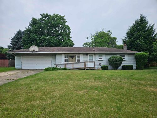 52301 Chatham Pl, Bristol, IN, 46507-9455 | Card Image