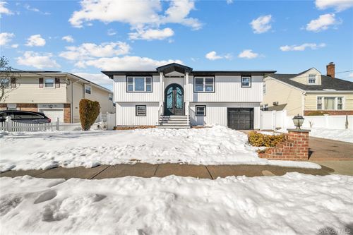 480 Hopatcong Ave, West Hempstead, NY, 11552-4302 | Card Image