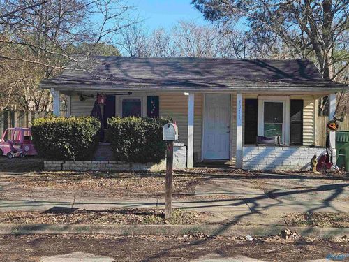 4011 Mcvay St Sw, Huntsville, AL, 35805-5241 | Card Image