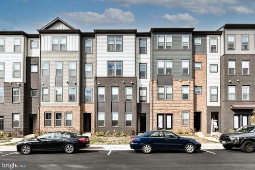 45922 Swallow Ter, STERLING, VA, 20165-5889 | Card Image