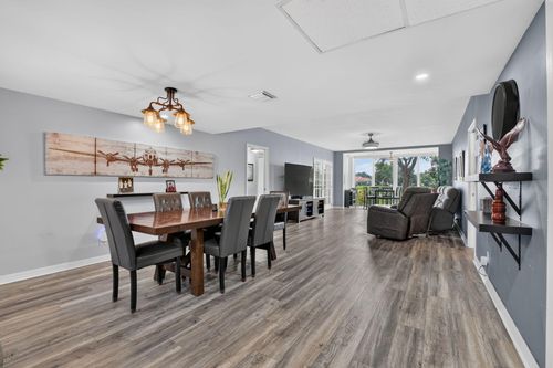 110-3960 Oaks Clubhouse Dr, Pompano Beach, FL, 33069-3676 | Card Image