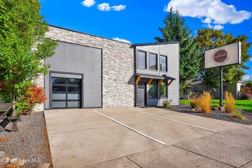 1715 E Sherman Ave, Coeur D Alene, ID, 83814-5326 | Card Image