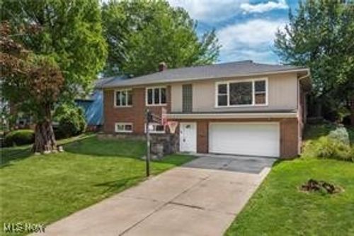 23728 Glenhill Dr, Beachwood, OH, 44122-1235 | Card Image