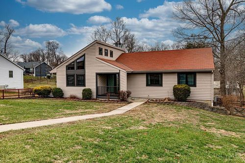 20013 Ravenda Dr, Lawrenceburg, IN, 47025 | Card Image