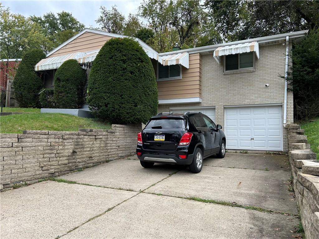 Glenbrook Dr, Pittsburgh, PA 15235
