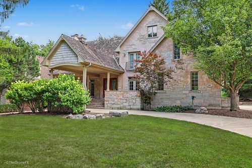 130 Fuller Rd, Hinsdale, IL, 60521-3521 | Card Image