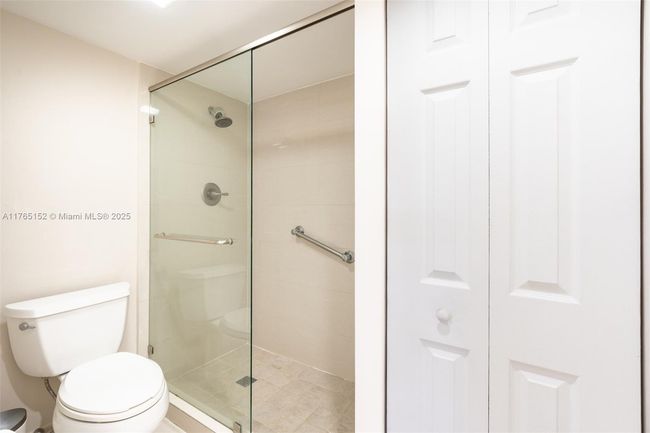 APT-415K - 1300 Sw 125 Th Ave, Condo with 2 bedrooms, 2 bathrooms and null parking in Pembroke Pines FL | Image 22