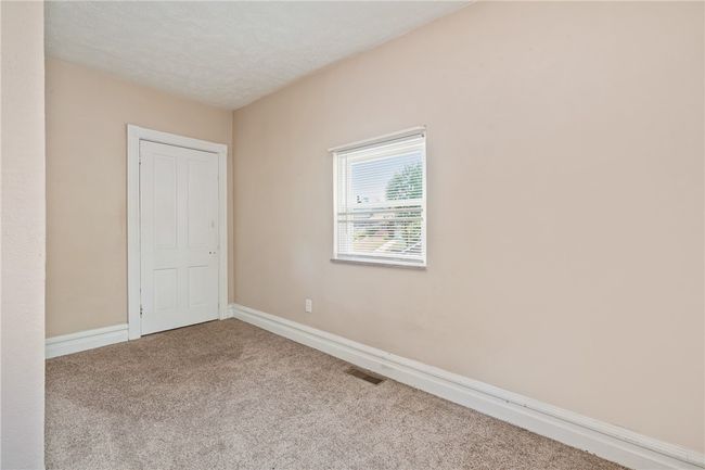 1056 Lessing St, House other with 4 bedrooms, 2 bathrooms and 1 parking in Pittsburgh PA | Image 18