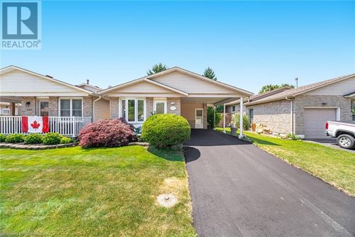 178 Athenia Dr, Stoney Creek, ON, L8J1V8 | Card Image