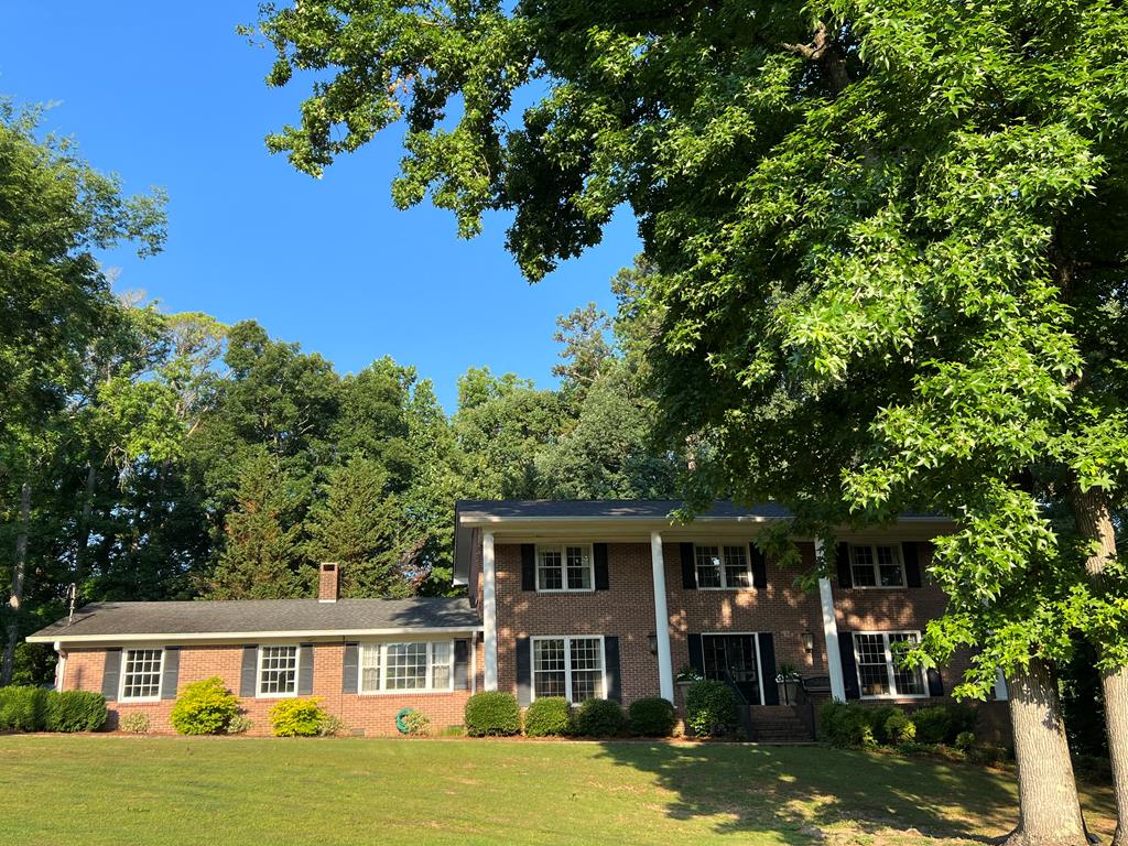 Lisa Ln, Dalton, GA 30720