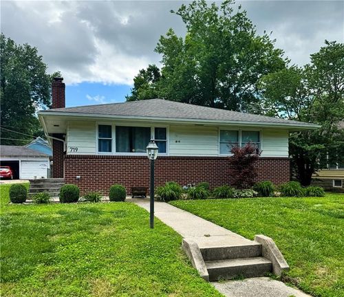 719 W 2nd St, Pittsburg, KS, 66762-4613 | Card Image