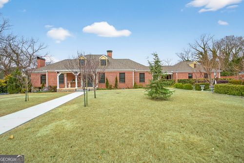 168 Park Ave, winder, GA, 30680-2107 | Card Image