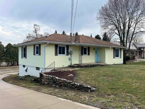 514 S Main St, Middlebury, IN, 46540-9701 | Card Image