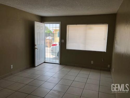 301 Beale Ave, Bakersfield, CA, 93305-5927 | Card Image
