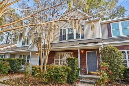 8010 Shadow Oak Dr, North Charleston, SC, 29406-9575 | Card Image