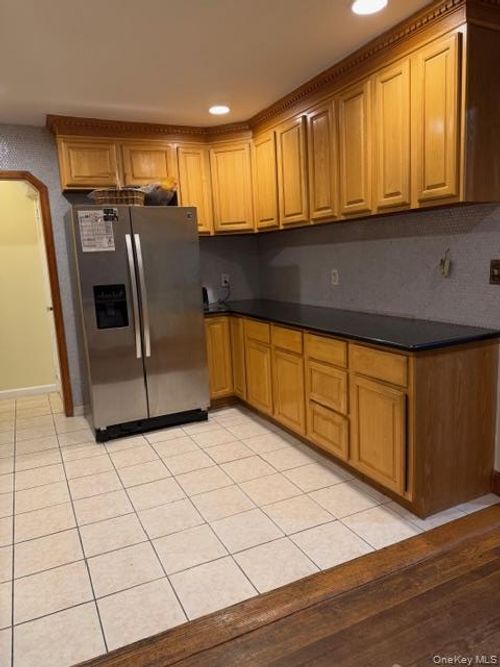 71 Carmans Rd, Farmingdale, NY, 11735-6108 | Card Image