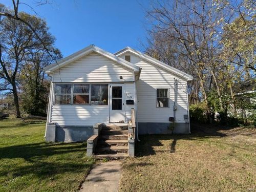 817 S 20th St, Mount Vernon, IL, 62864-4607 | Card Image